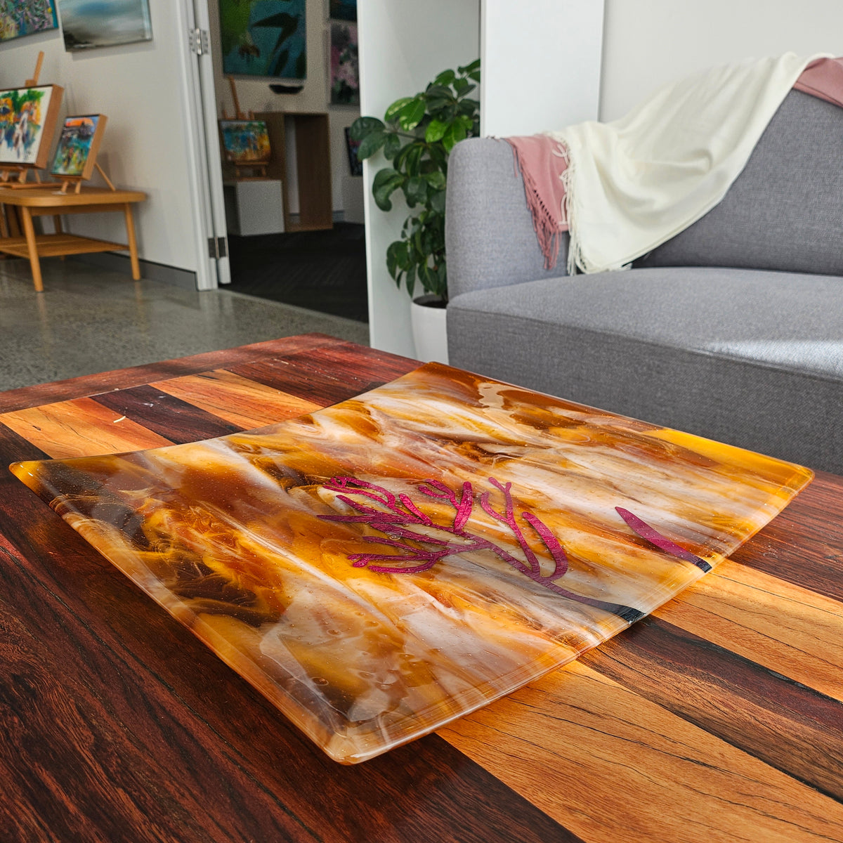 Large Eucalypt Amber